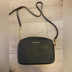 Michael Kors Jet Set Large Saffiano Leather Crossbody